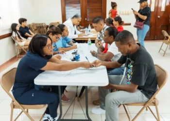 Alcaldía del Distrito Nacional lleva operativo médico y social a La Puya de Arroyo Hondo