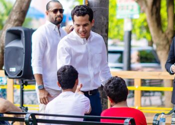 Omar Fernández destina fondo Gadiel para la educación de 9 niños con TEA y TDAH