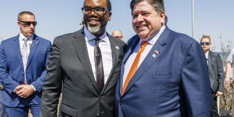 Trump reacciona a situación en Chicago.