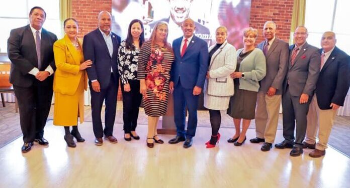 Brian DePeña consolida amplio respaldo político y empresarial rumbo a su reelección en Lawrence