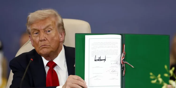 Donald Trump firma el fin de la guerra en Gaza: «Nunca había visto tanta felicidad»