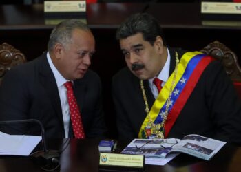 Nuevo buró político de Venezuela: los chavistas que acompañan a Maduro frente a EEUU