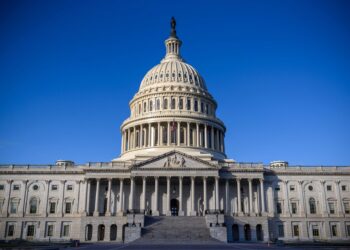 Los republicanos se le anteponen a los demócratas.