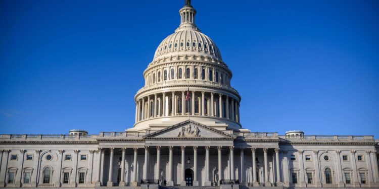 Los republicanos se le anteponen a los demócratas.