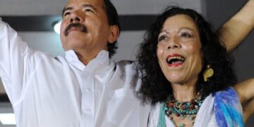 Daniel Ortega y su esposa en Nicaragua.
