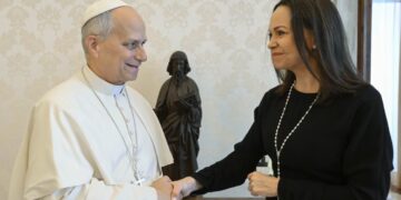 María Corina Machado visita al Papa previo a encuentro con Trump.