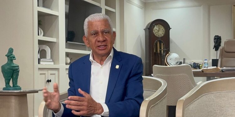 Ricardo de los Santos resalta gestión de Abinader y desaprueba declaraciones de Medina