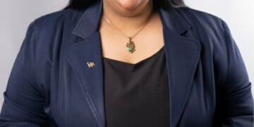 Ninoska Batista lanza candidatura a la Secretaría de Comunicaciones de la JRM en SDE