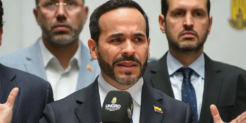 Colombia endurece su política migratoria y anuncia deportaciones de venezolanos