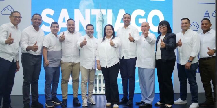 Leito Aguilera juramenta estructura de apoyo a David Collado en la Región Norte 2