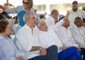 Abinader inaugura en Matanzas nuevo puente sobre el río Galeón y asfaltado de calles para fortalecer la conectividad vial y la productividad de Peravia