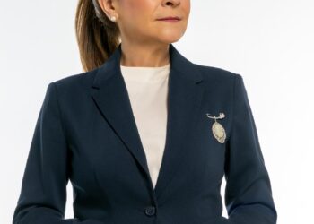 Carolina Mejía mueve su proyecto político al Cibao y suma a Ricardo de los Santos a su equipo de campaña