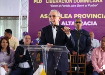 Danilo Medina critica derogación del decreto del arroz