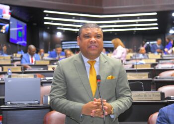 Diputado Ramón Raposo aboga por construcción de centro especializado para pacientes con diabetes e hipertensión en Santo Domingo Norte