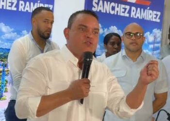 Julio Landrón y tres alcaldes respaldan a David Collado en Sánchez Ramírez